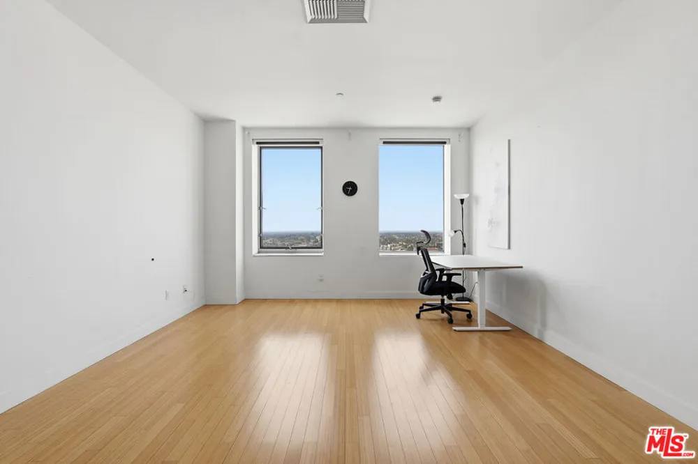 3810 Wilshire Boulevard #1609 Los Angeles, CA 90010