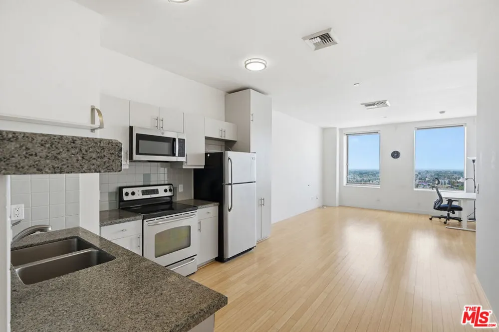 3810 Wilshire Boulevard #1609 Los Angeles, CA 90010