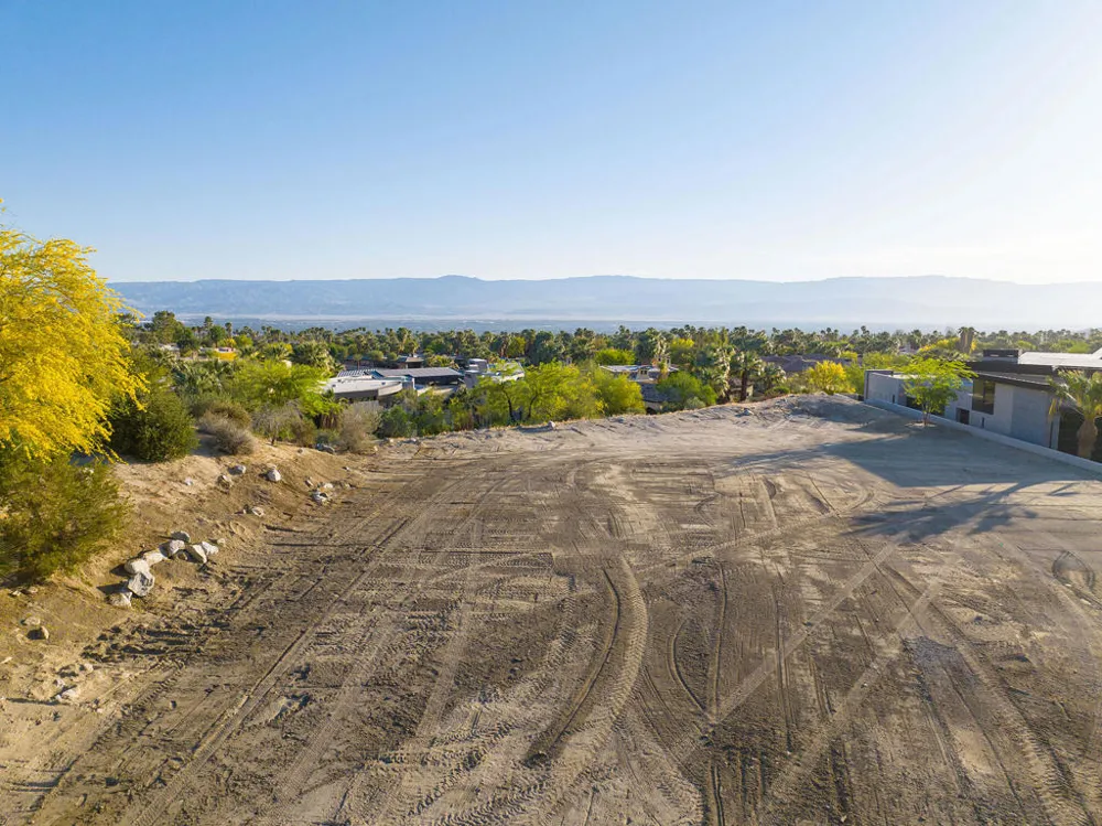 1036 Vale Crest Palm Desert, CA 92260