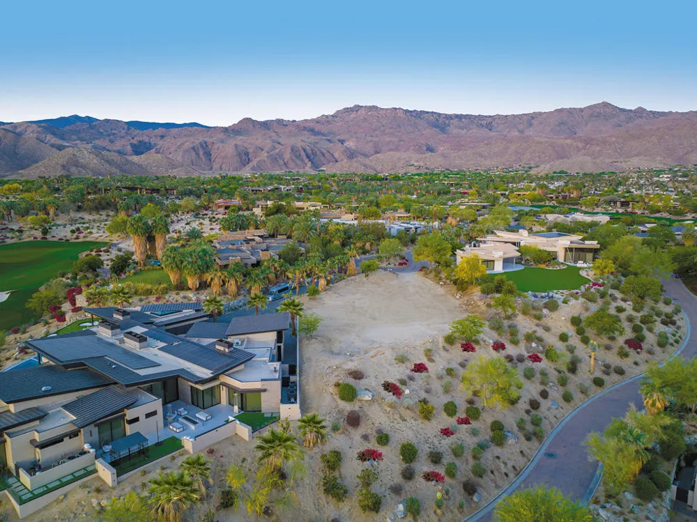 1036 Vale Crest Palm Desert, CA 92260