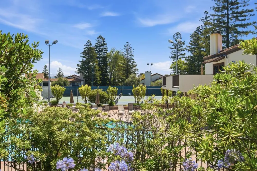 21062 Gary Drive #102 Hayward, CA 94546