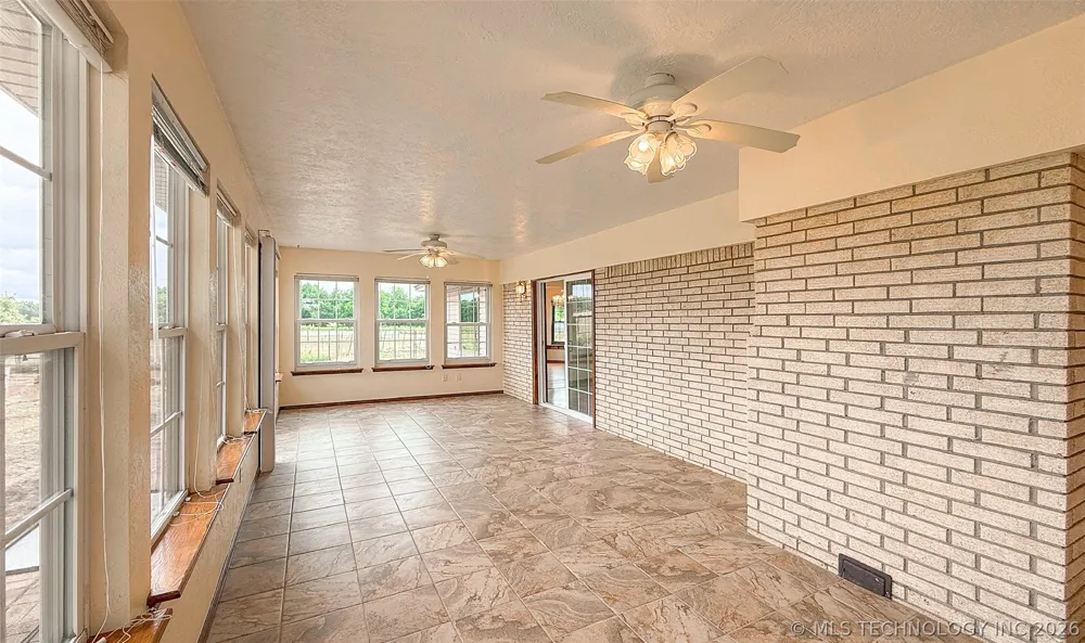 7489 County Road 1620 Roff, OK 74865