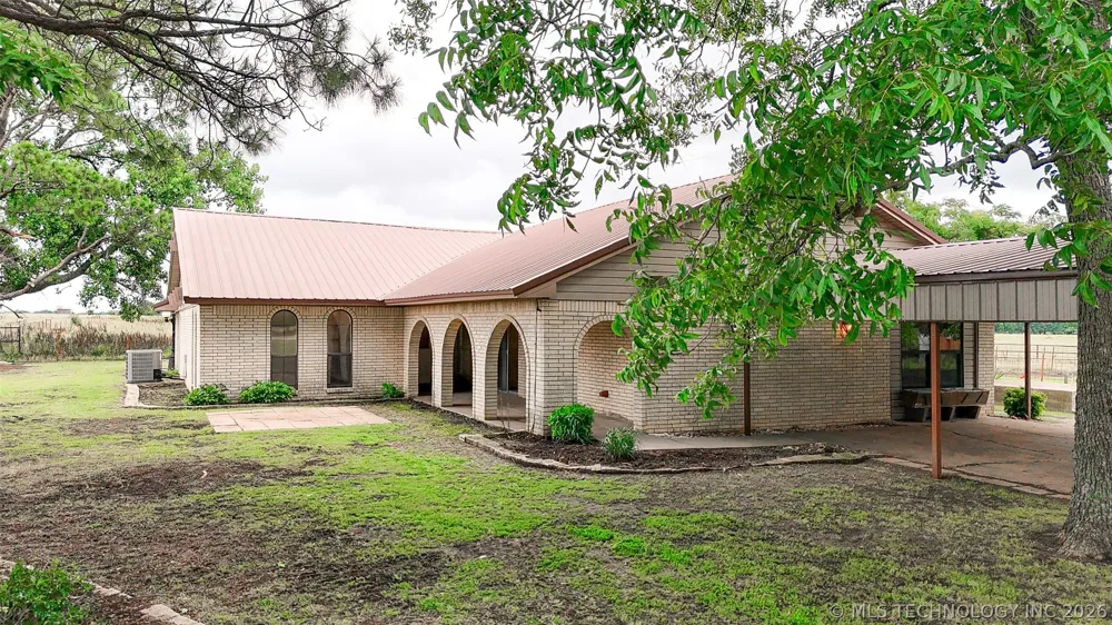 7489 County Road 1620 Roff, OK 74865