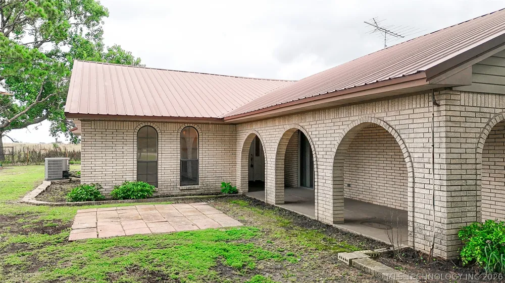 7489 County Road 1620 Roff, OK 74865