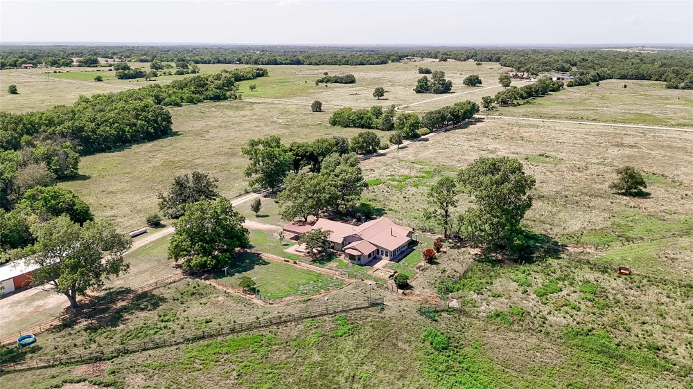 7489 County Road 1620 Roff, OK 74865