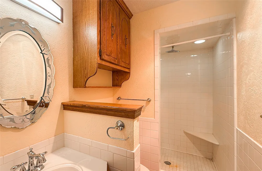 7489 County Road 1620 Roff, OK 74865