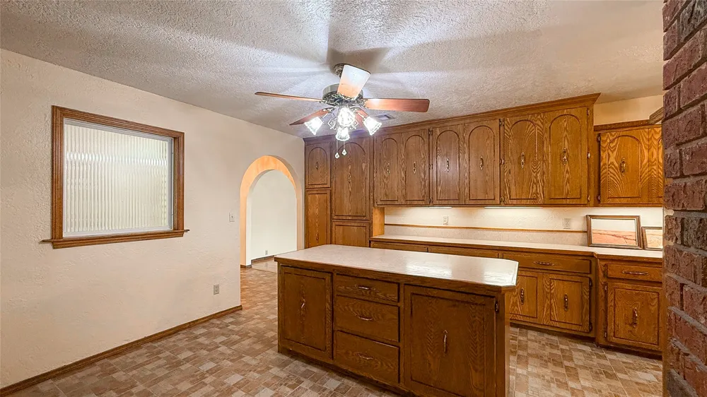 7489 County Road 1620 Roff, OK 74865