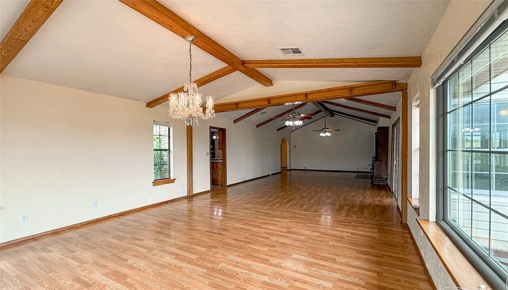 7489 County Road 1620 Roff, OK 74865