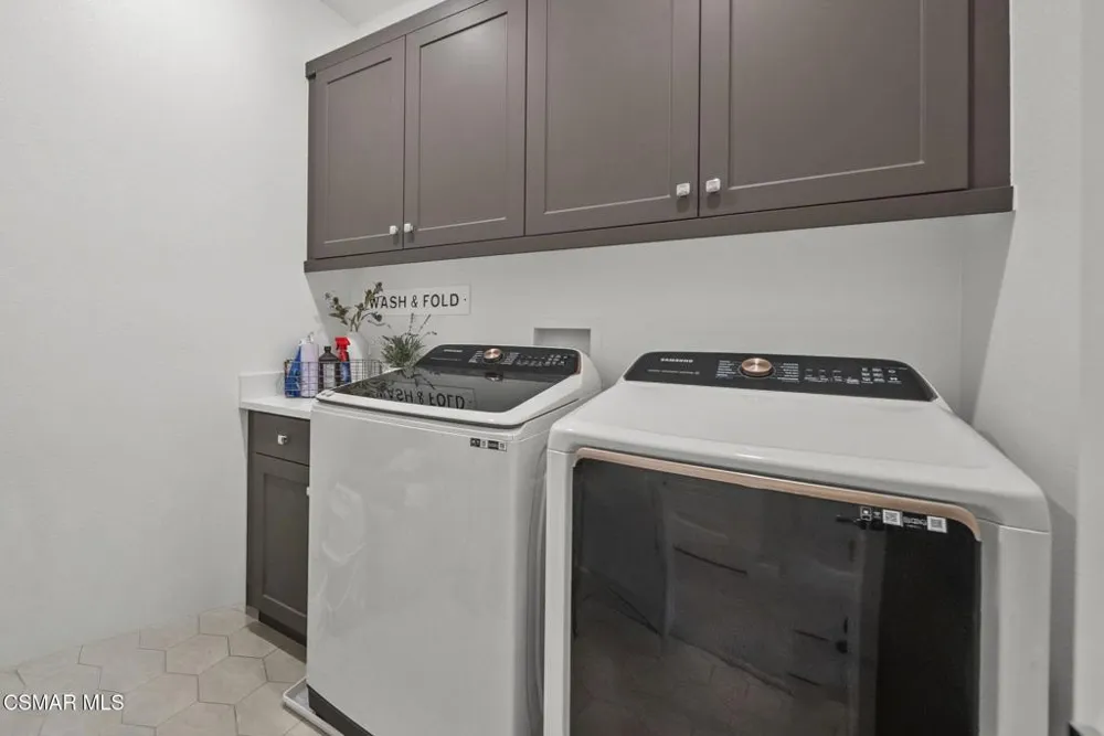 2556 Little Rock Lane Simi Valley, CA 93065