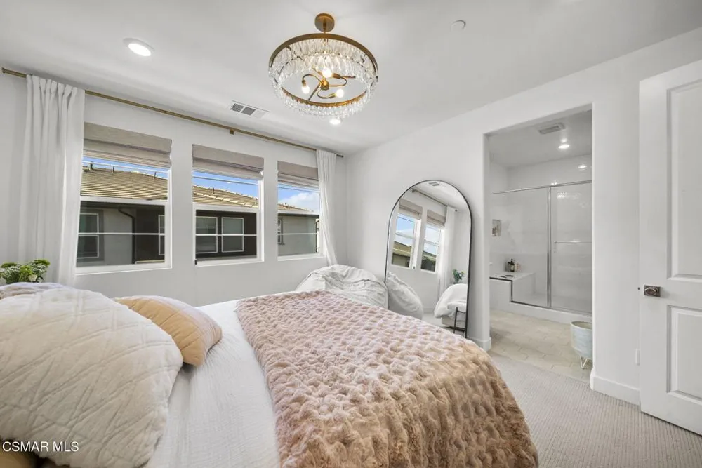 2556 Little Rock Lane Simi Valley, CA 93065
