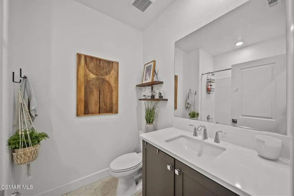 2556 Little Rock Lane Simi Valley, CA 93065