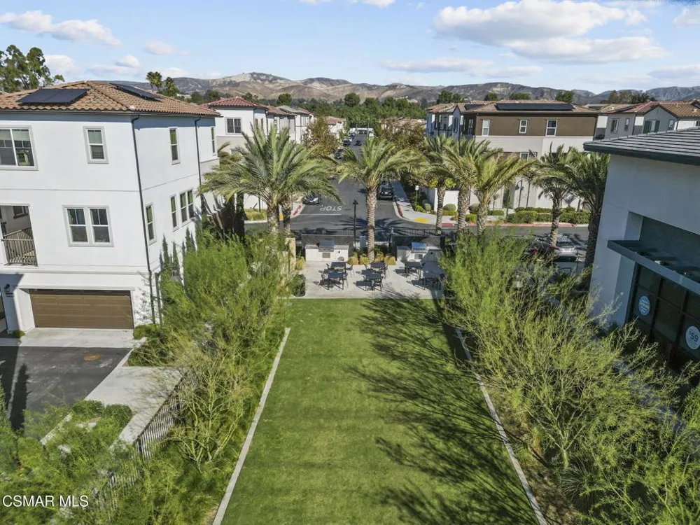 2556 Little Rock Lane Simi Valley, CA 93065
