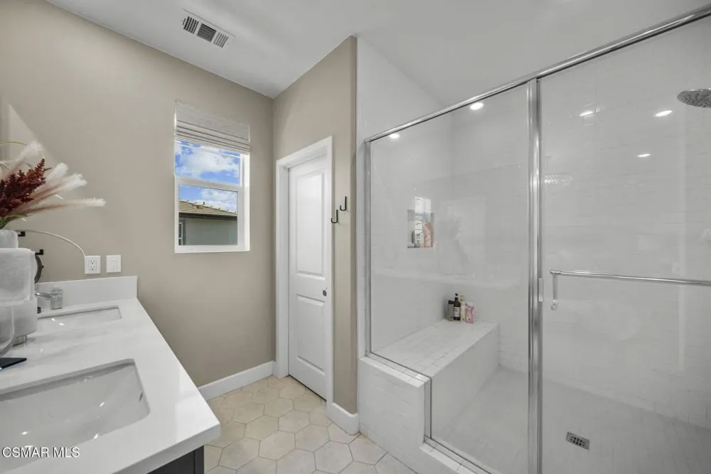 2556 Little Rock Lane Simi Valley, CA 93065