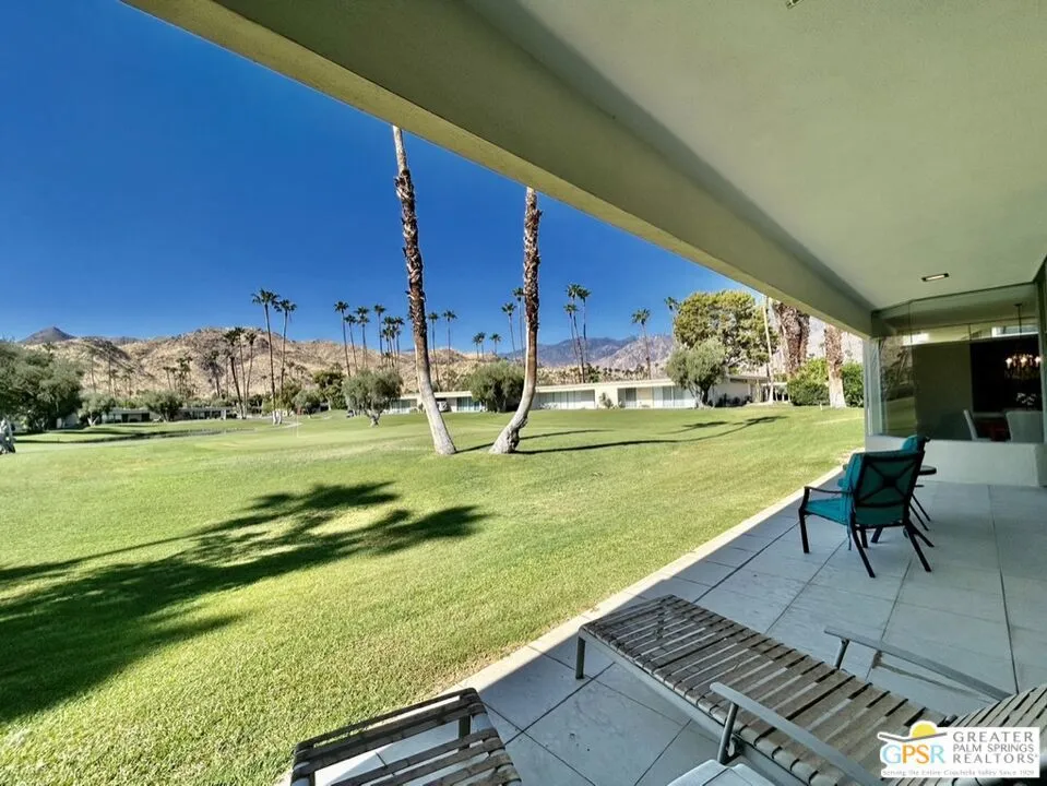 197 Desert Lakes Drive Palm Springs, CA 92264