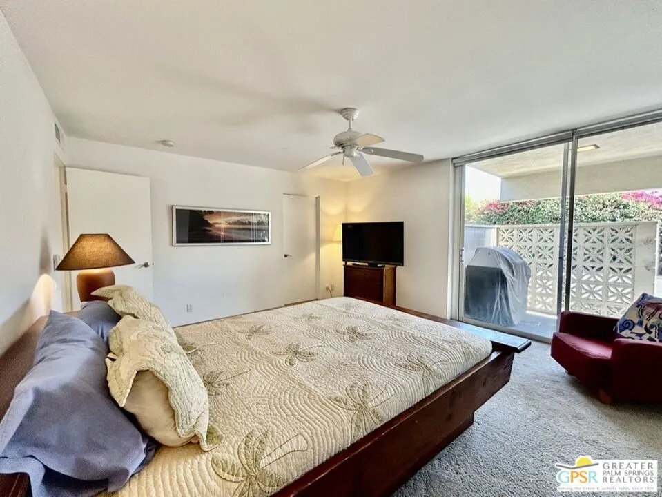 197 Desert Lakes Drive Palm Springs, CA 92264