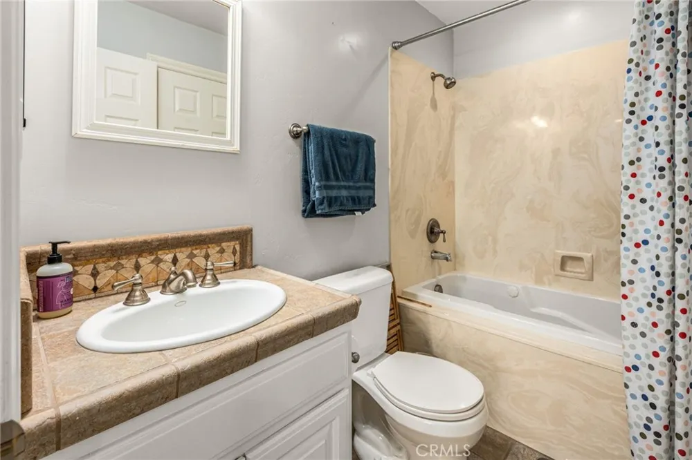 23681 Country Villa Ramona, CA 92065