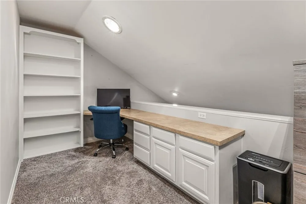 23681 Country Villa Ramona, CA 92065