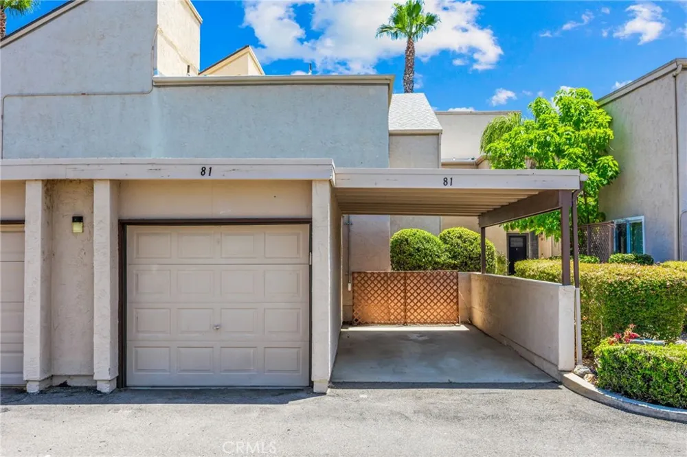 23681 Country Villa Ramona, CA 92065