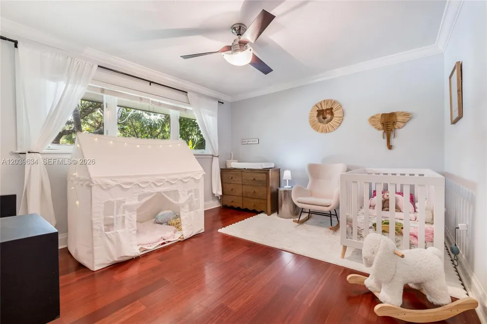 11900 SW 63rd Ave Pinecrest, FL 33156