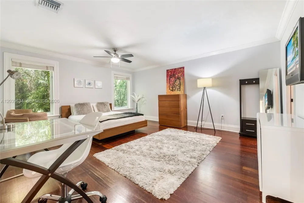 11900 SW 63rd Ave Pinecrest, FL 33156