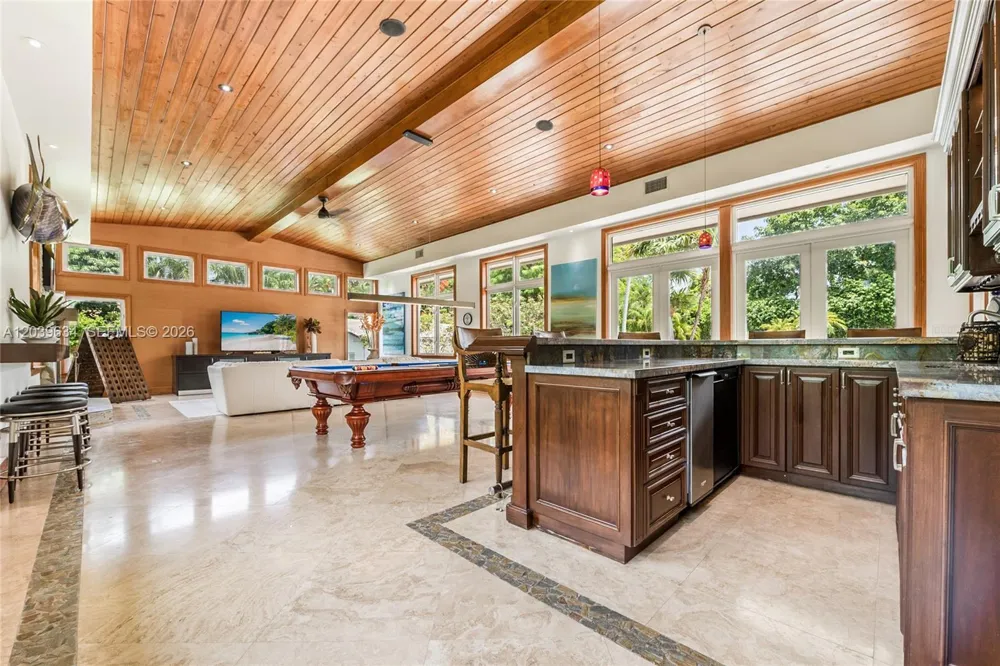 11900 SW 63rd Ave Pinecrest, FL 33156