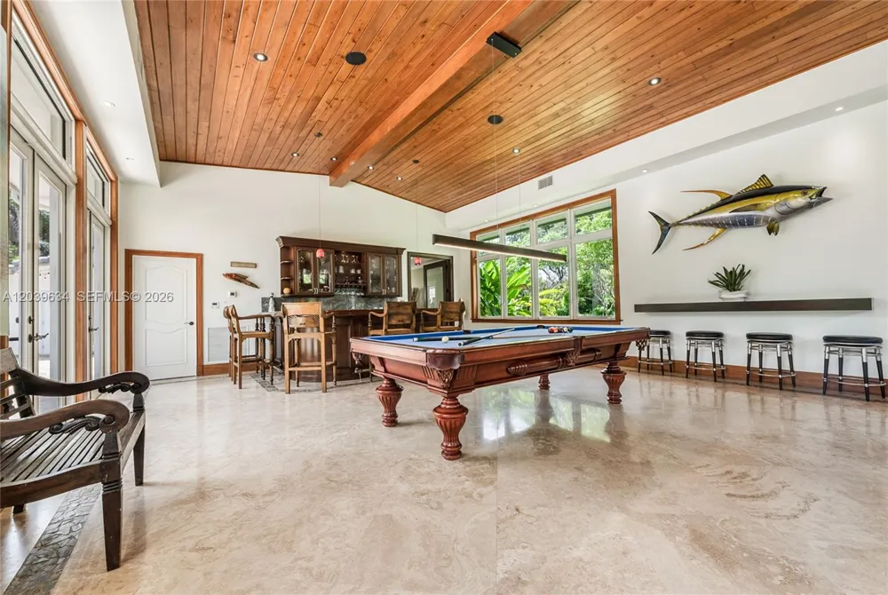 11900 SW 63rd Ave Pinecrest, FL 33156