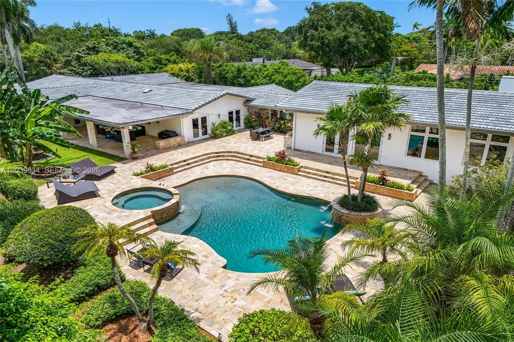 11900 SW 63rd Ave Pinecrest, FL 33156
