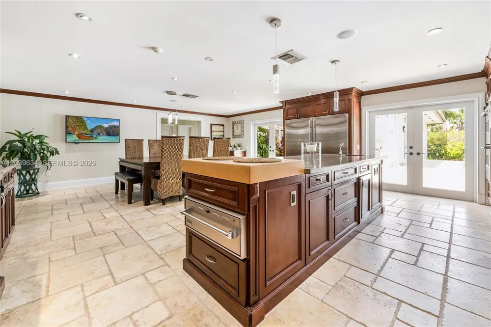 11900 SW 63rd Ave Pinecrest, FL 33156