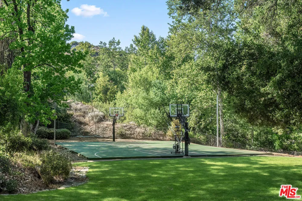 29105 Old Mill Creek Lane Agoura Hills, CA 91301
