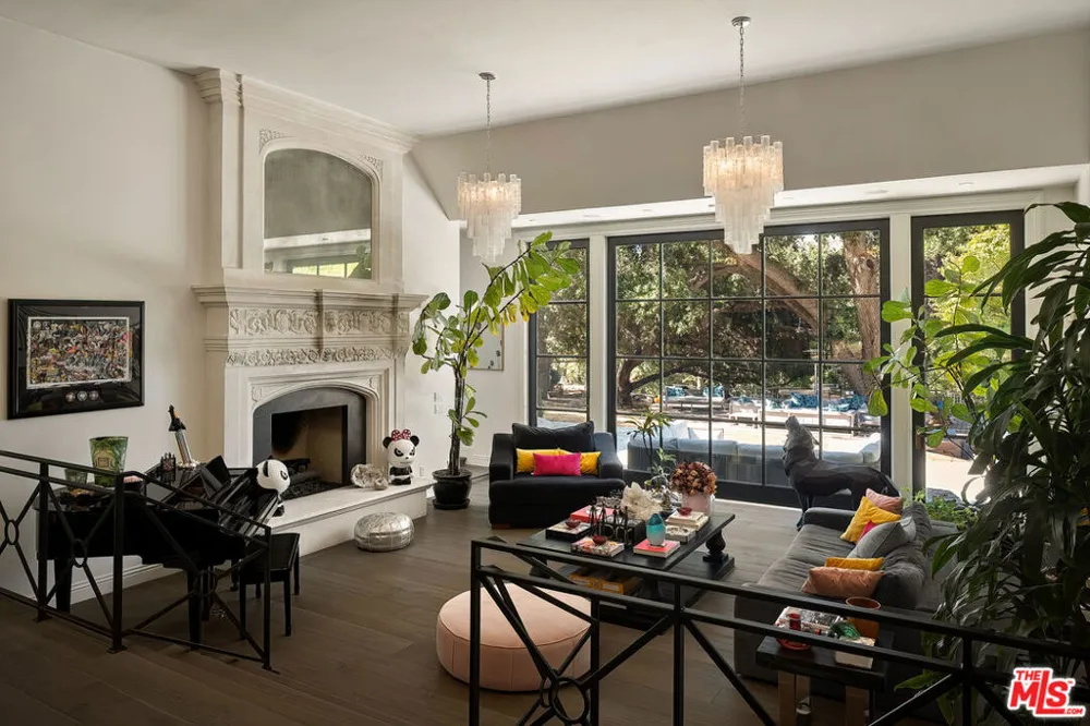29105 Old Mill Creek Lane Agoura Hills, CA 91301