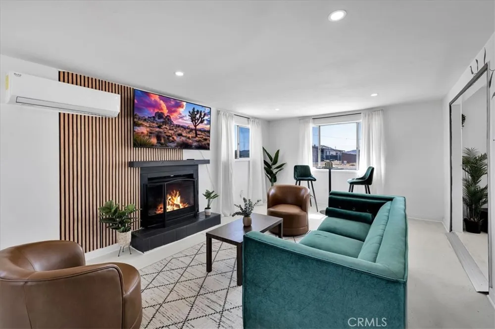 5050 1st E Joshua Tree, CA 92252
