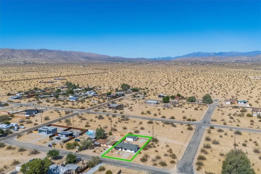 5050 1st E Joshua Tree, CA 92252