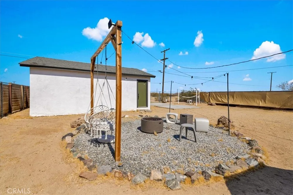 5050 1st E Joshua Tree, CA 92252