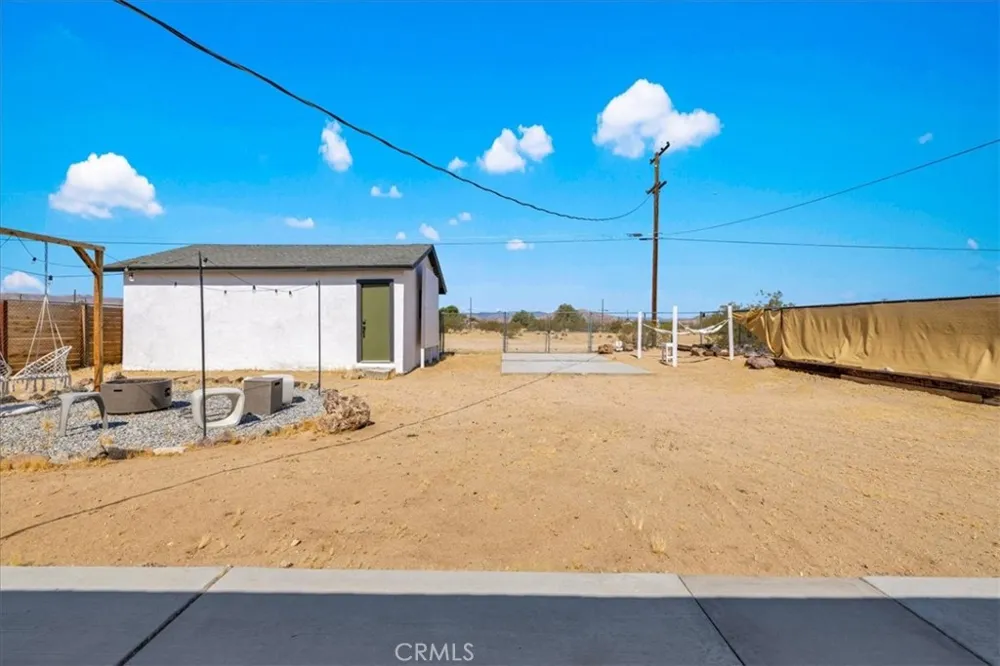 5050 1st E Joshua Tree, CA 92252