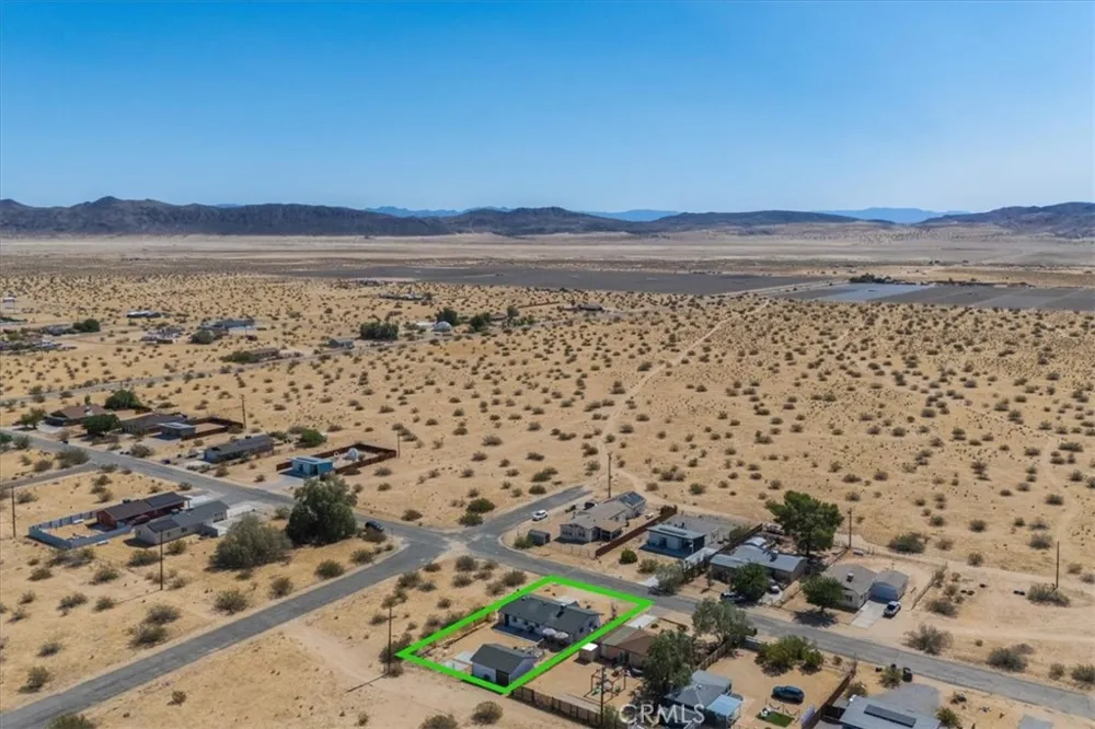 5050 1st E Joshua Tree, CA 92252