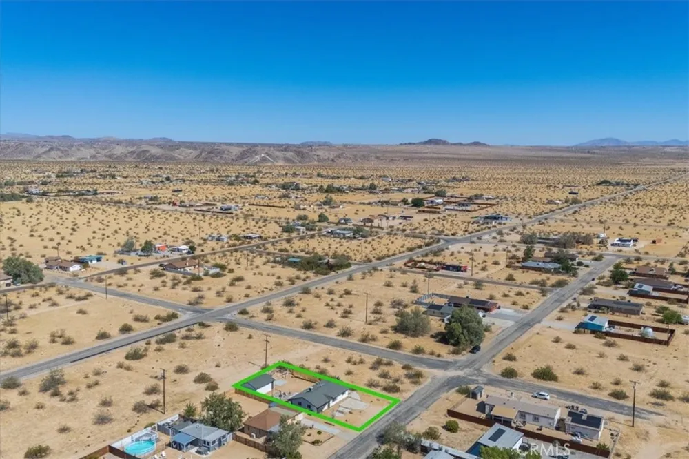 5050 1st E Joshua Tree, CA 92252