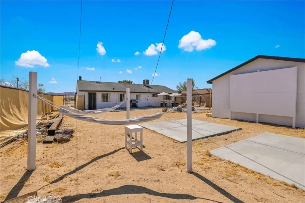 5050 1st E Joshua Tree, CA 92252