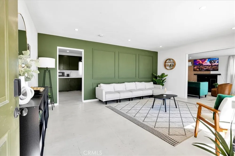 5050 1st E Joshua Tree, CA 92252