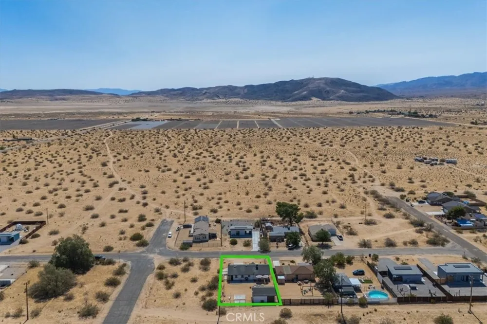 5050 1st E Joshua Tree, CA 92252