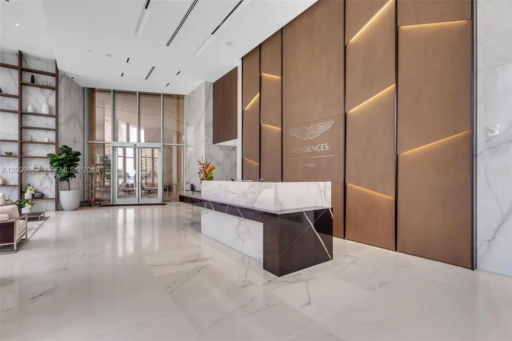300 Biscayne Blvd Way #4008 Miami, FL 33131
