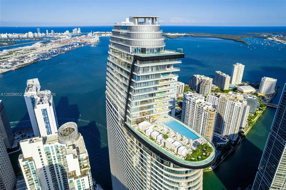 300 Biscayne Blvd Way #4008 Miami, FL 33131