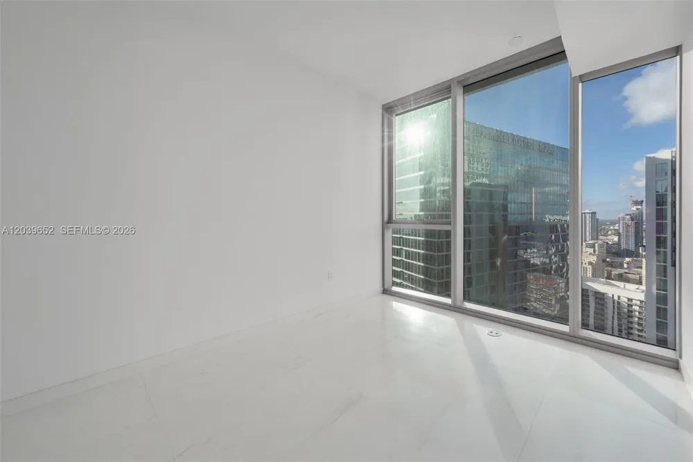 300 Biscayne Blvd Way #4008 Miami, FL 33131