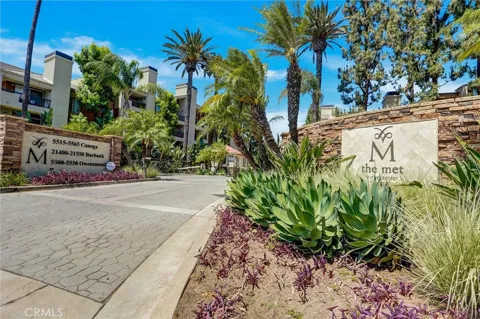 5545 Canoga Avenue #220