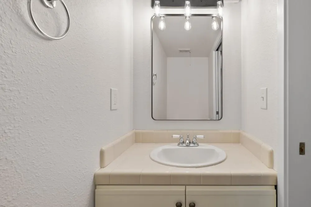 2042 Bobwhite Lane Santa Cruz, CA 95065