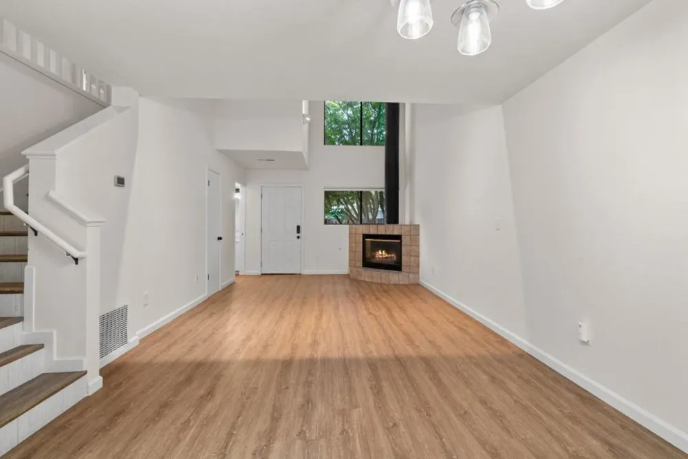 2042 Bobwhite Lane Santa Cruz, CA 95065