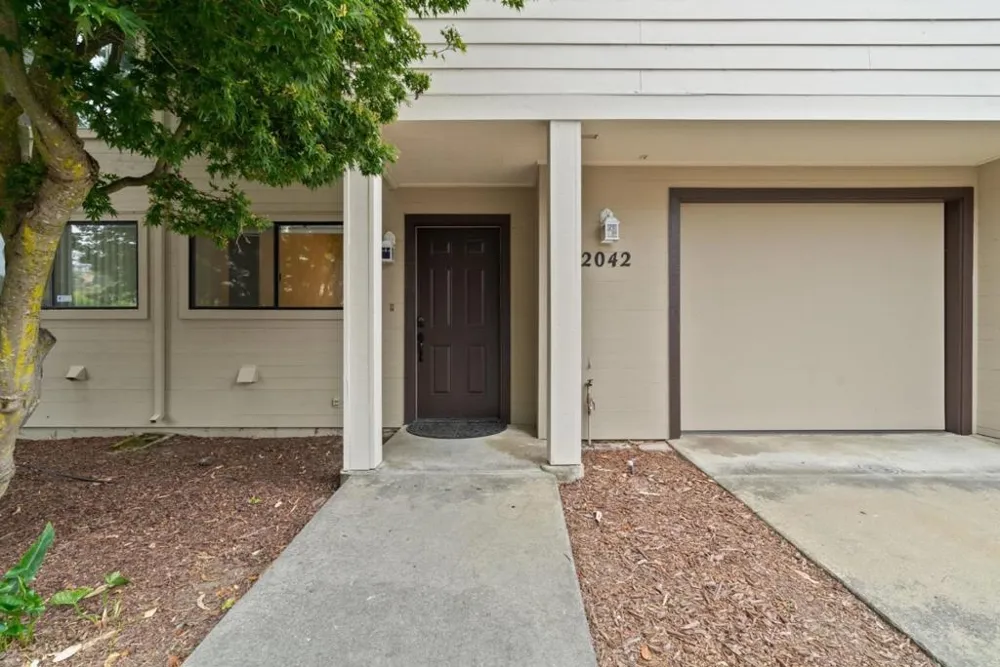 2042 Bobwhite Lane Santa Cruz, CA 95065