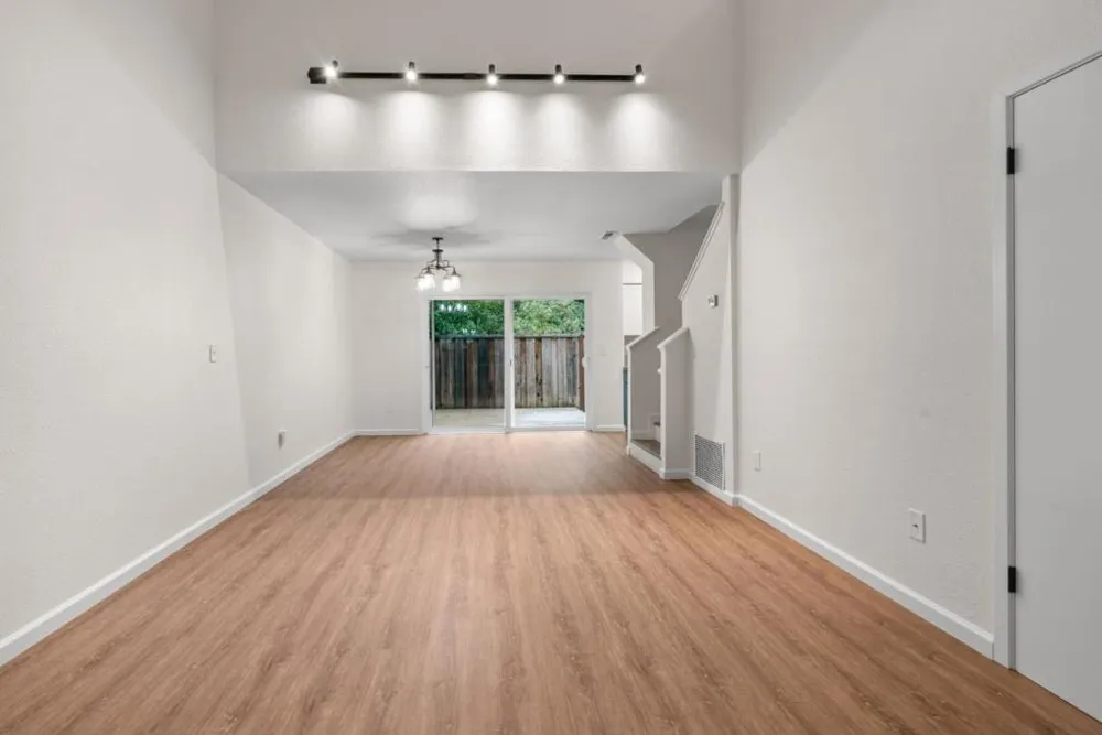 2042 Bobwhite Lane Santa Cruz, CA 95065