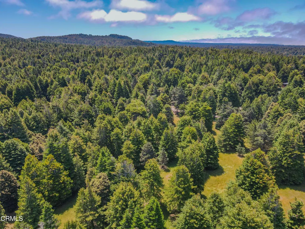 32700 Nameless Lane Fort Bragg, CA 95437