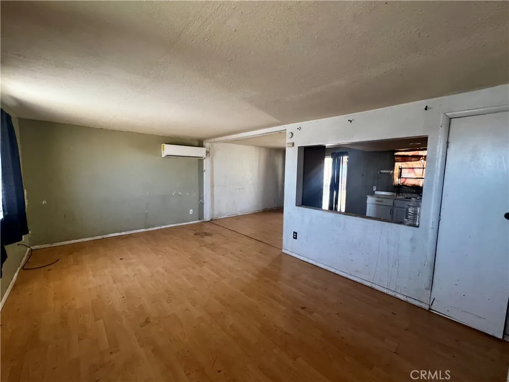 2045 Desoto Street Needles, CA 92363