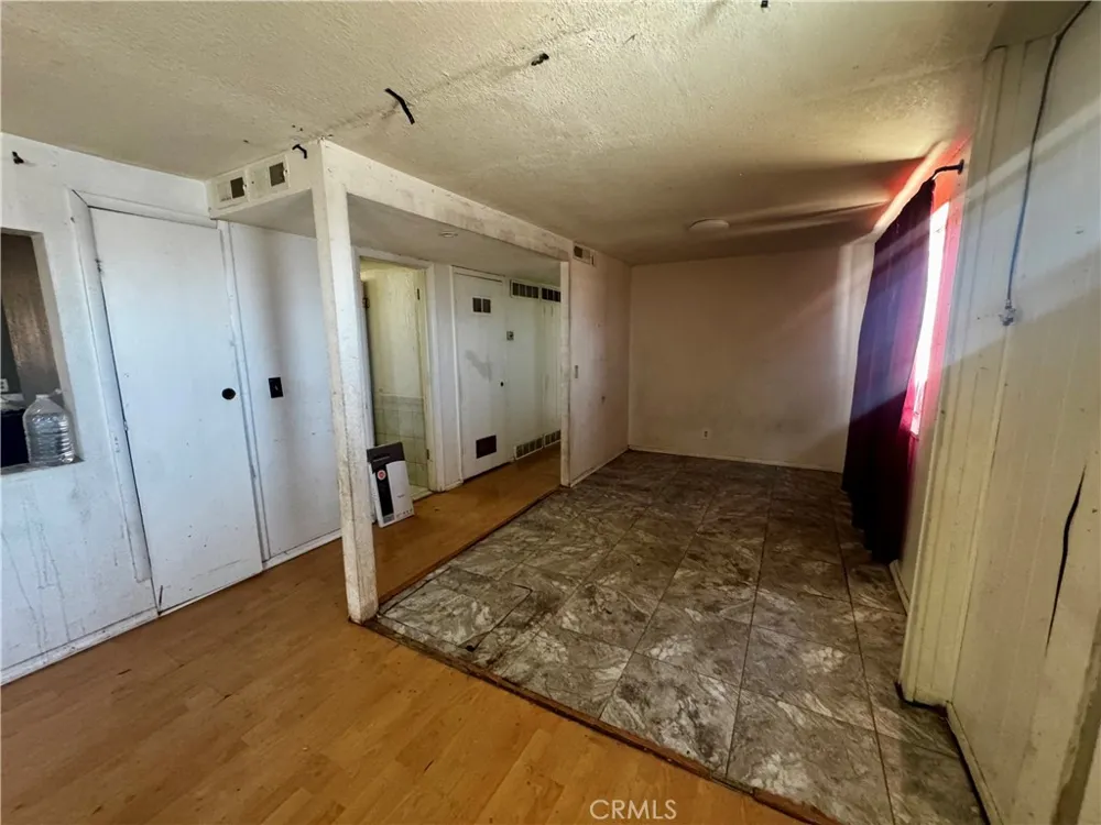 2045 Desoto Street Needles, CA 92363